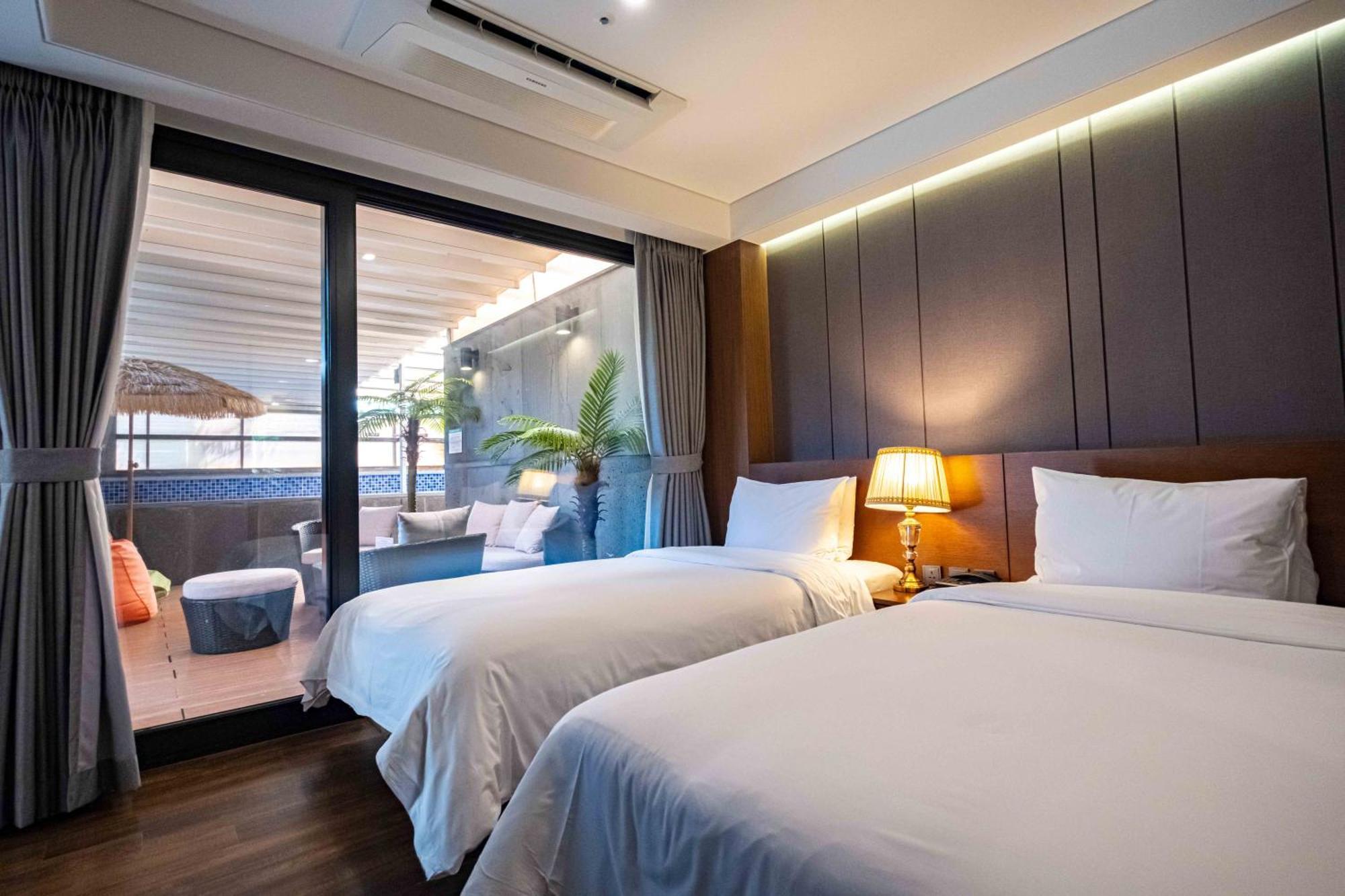 Dyne Oceano Hotel Jeju Exterior foto